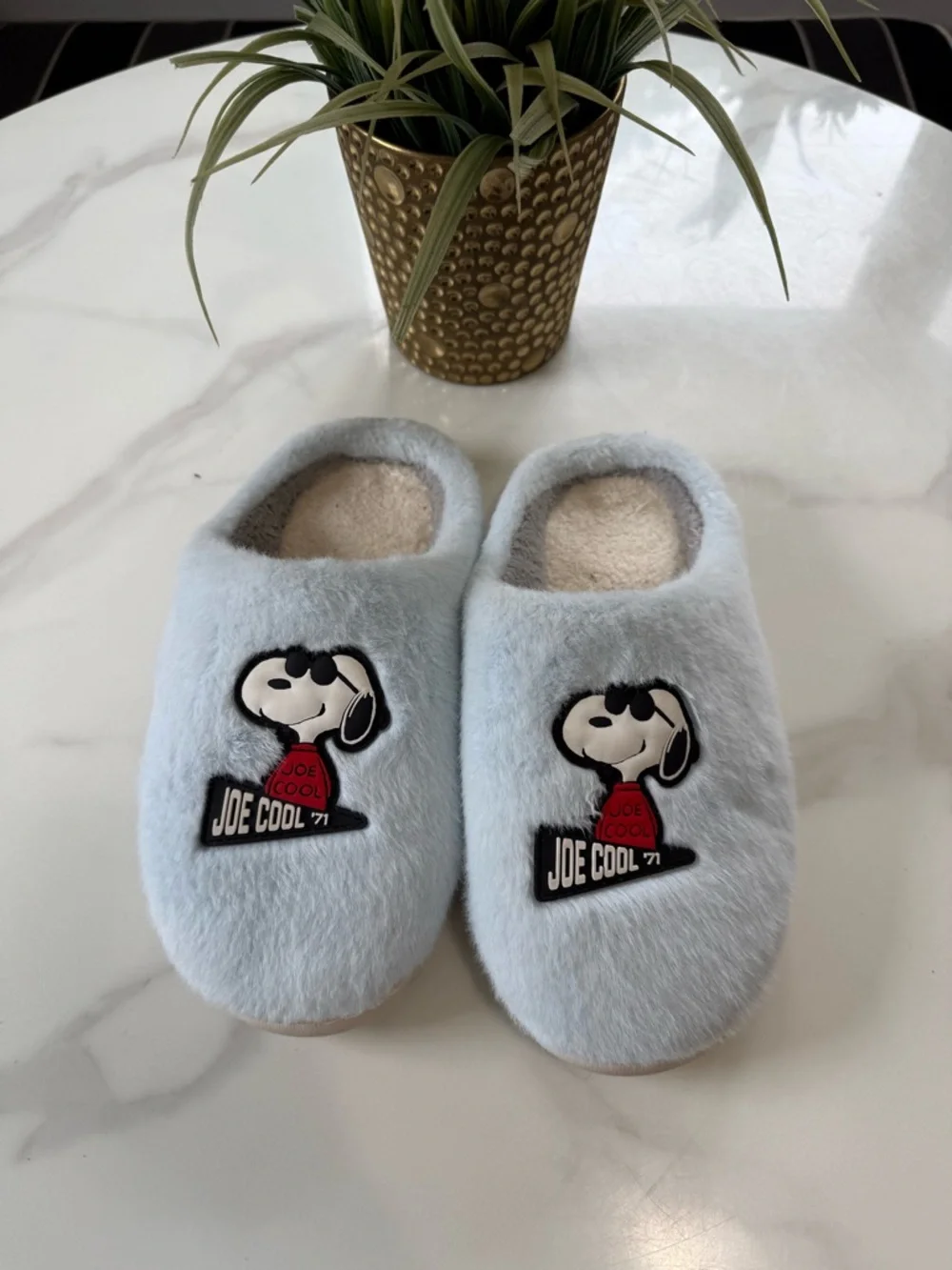 Unisex Snoopy 'Joe Cool' Light Blue Fuzzy Slippers
